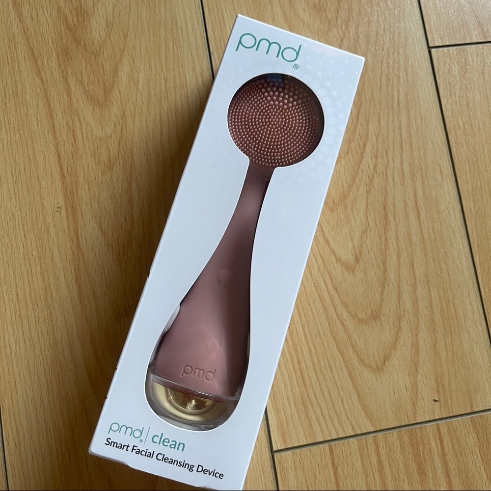 PMD Cleaning Silicone Cleansing Brush